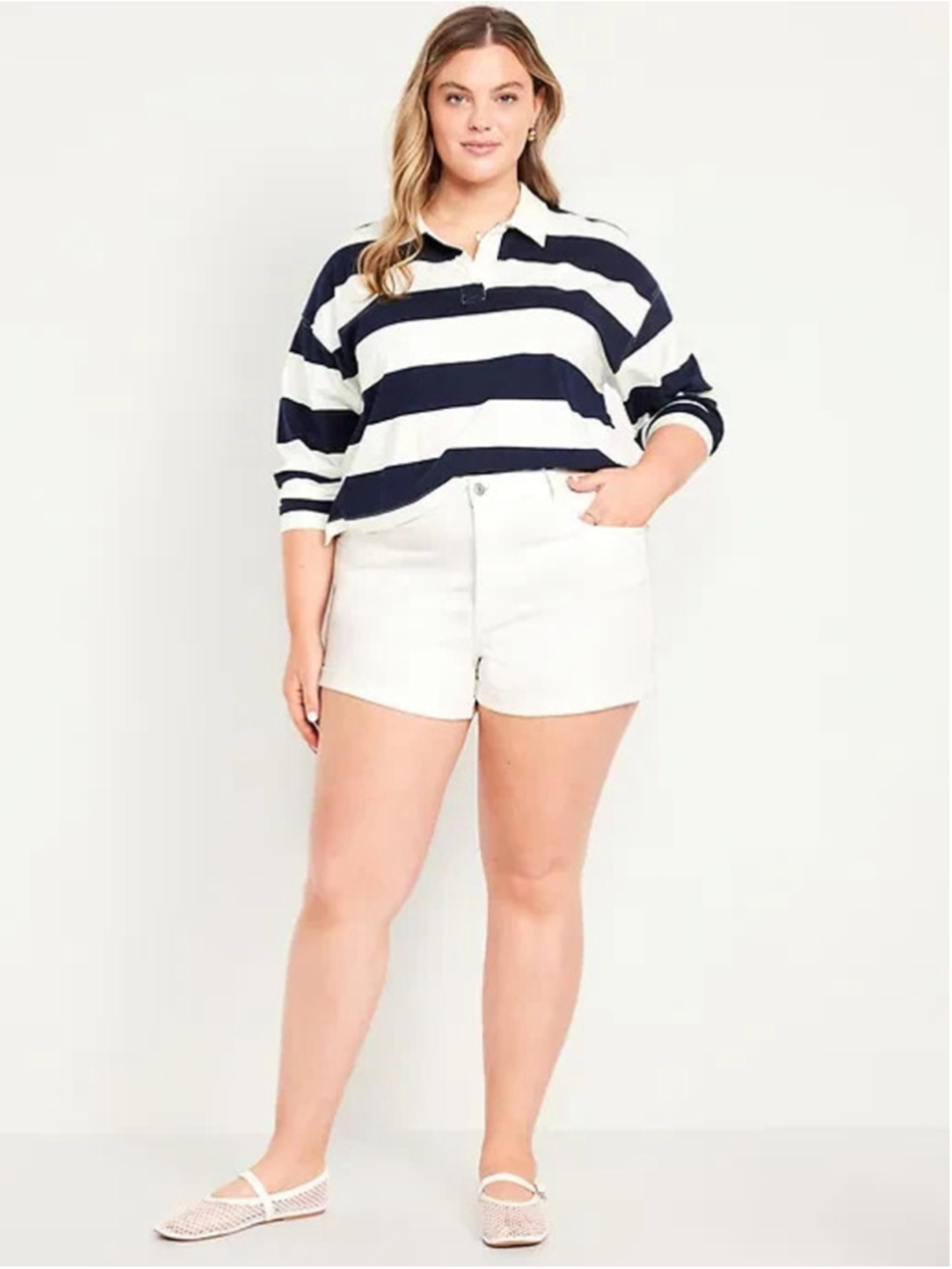 Old Navy High-Waisted OG Jean Shorts 3-inch inseam in Blue Floral Print Size 18